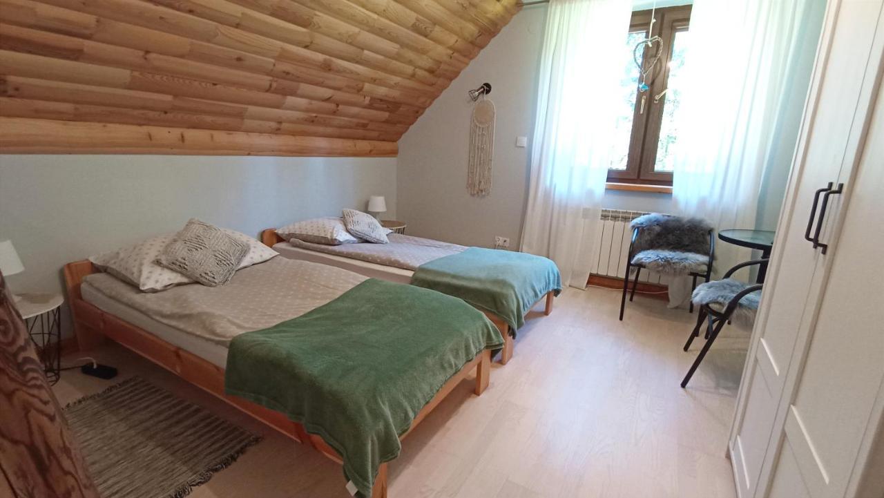 Zacisze Drwala Vendégház Lutowiska Szoba fotó